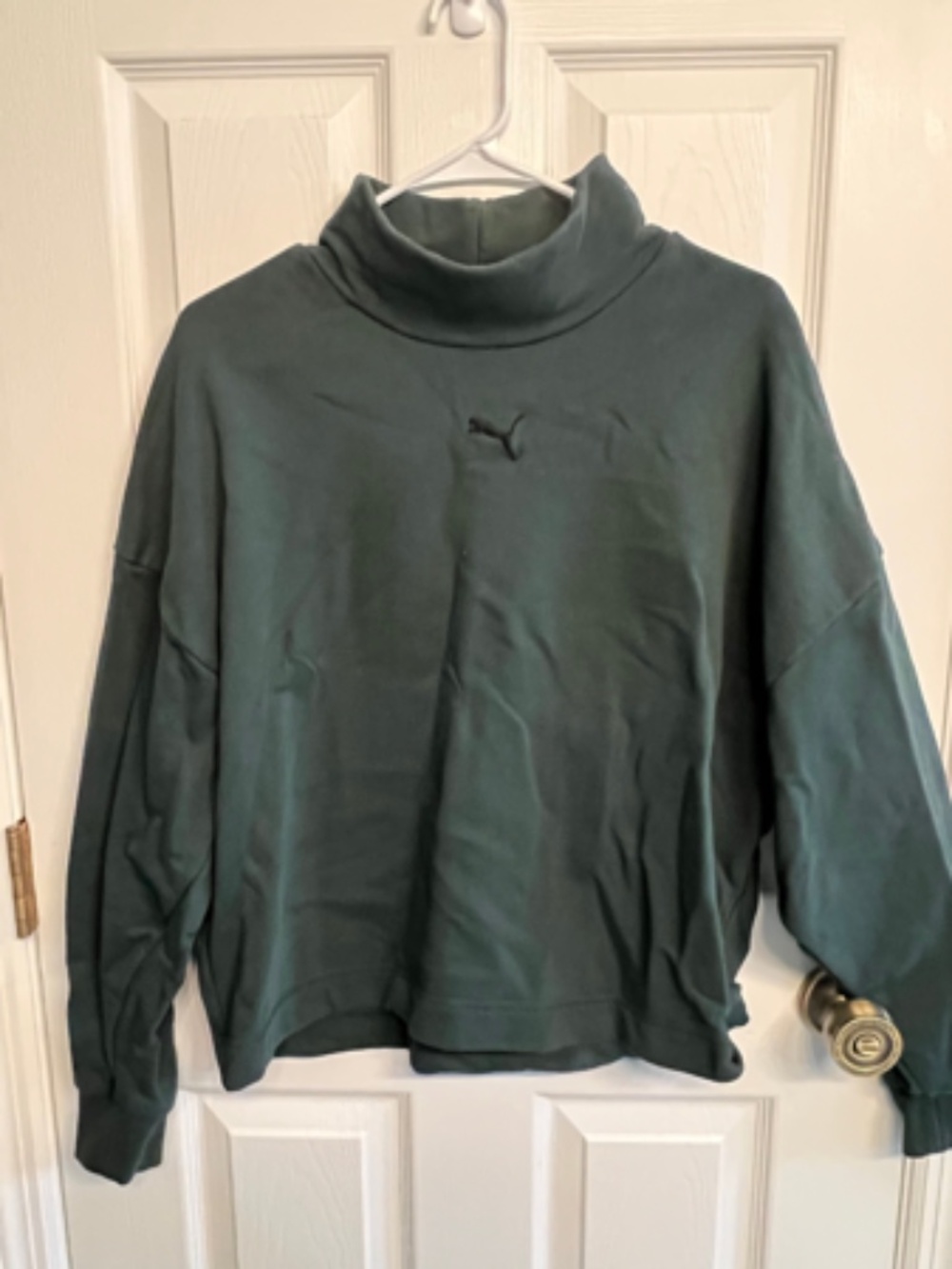 PUMA Dark Green Cropped Mock Neck Sweatshirt | Size XL